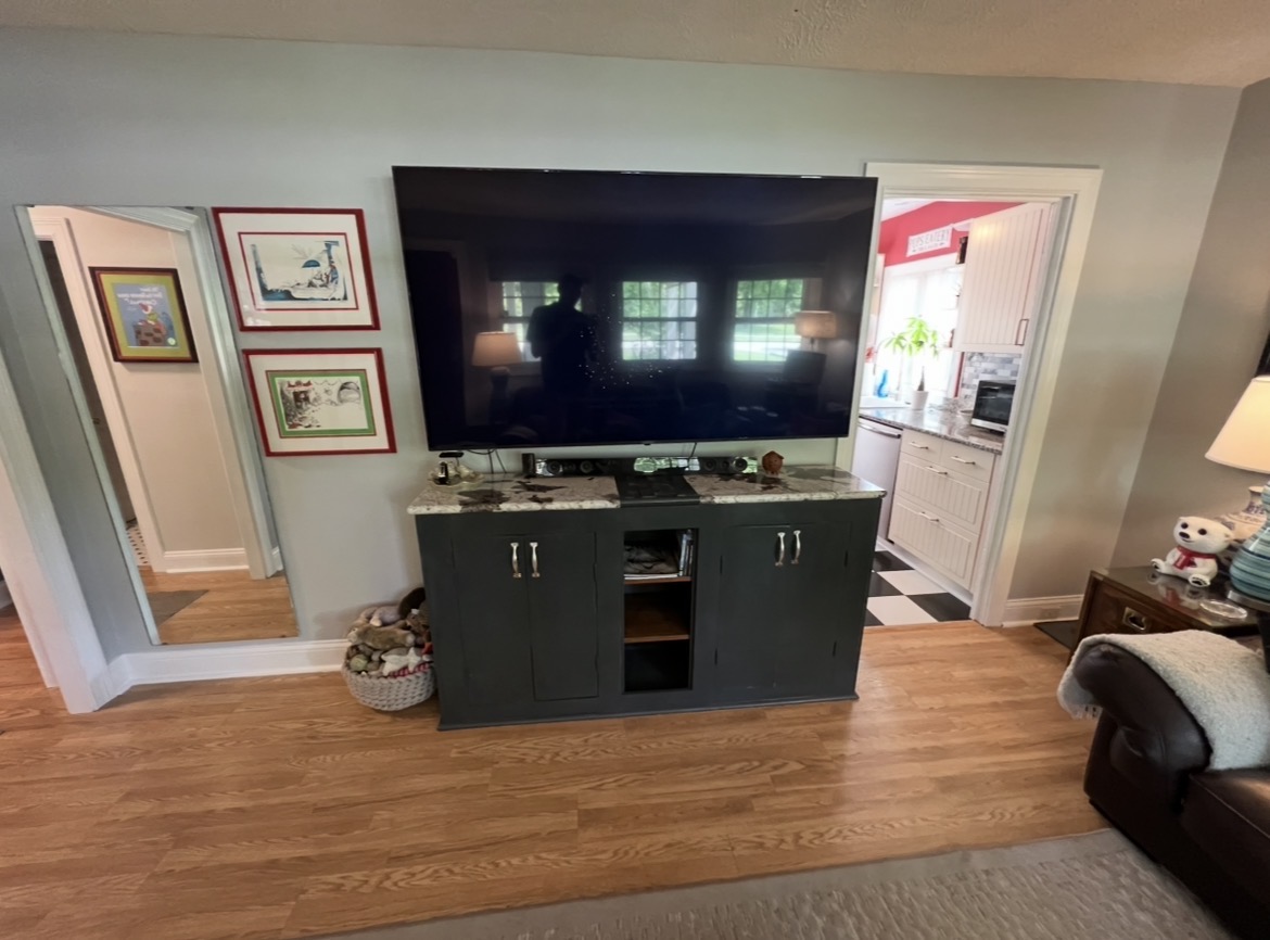 Tv Stand2